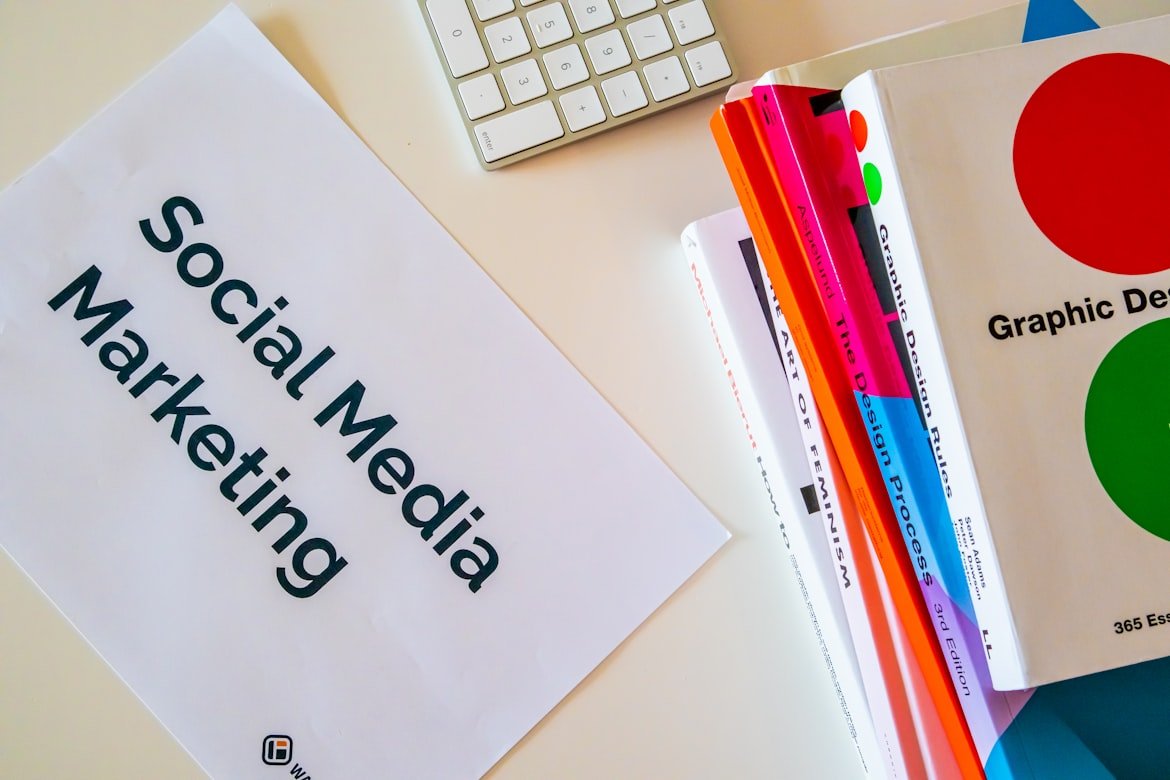 Social Media Management Company in Lakewood CA by Pink Gorilla