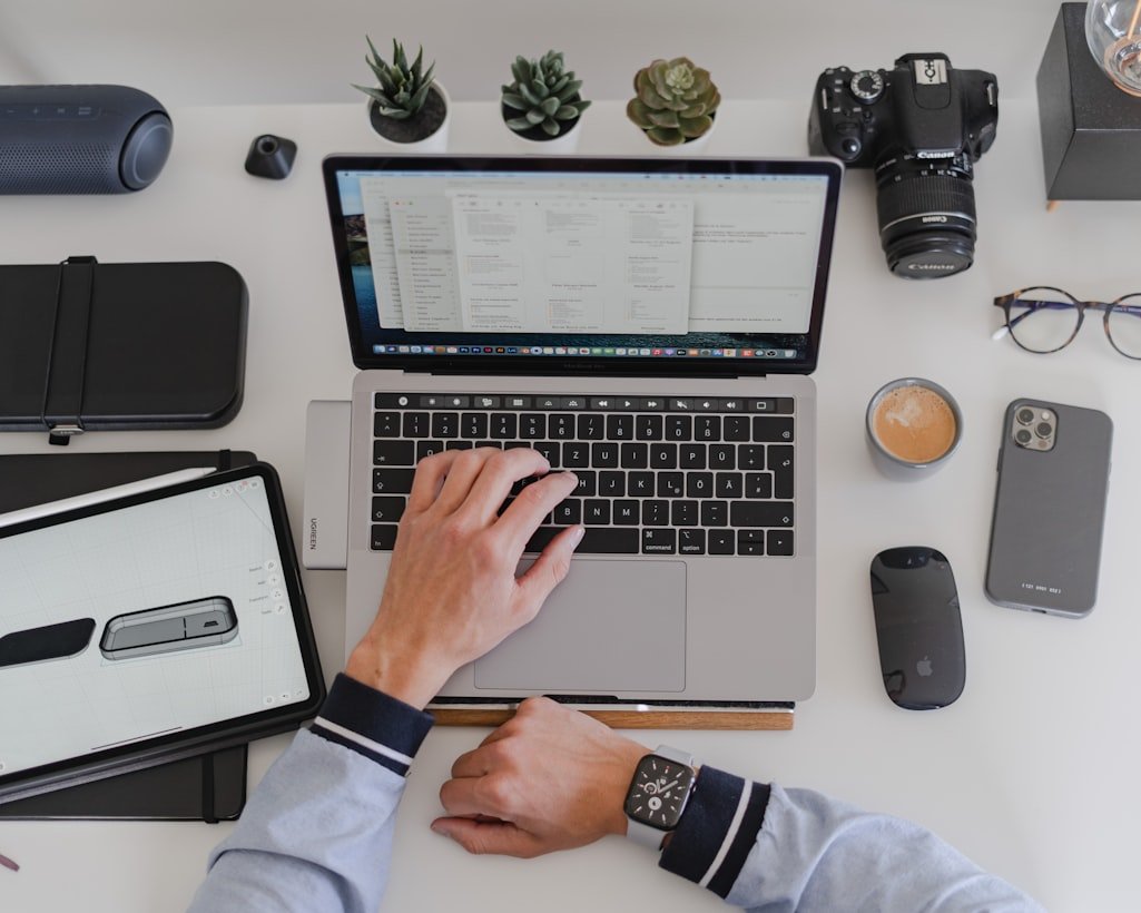 Why businesses in Pomona need Digital Business Company